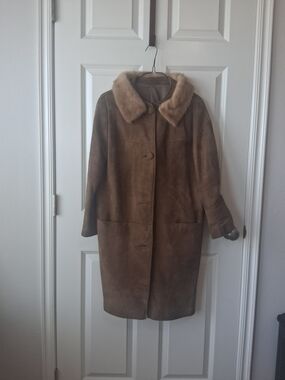 Vintage Women's Suede Coat with Mink Fur Collar